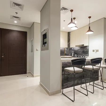 Simply Comfort Apartments At Nobles Tower Luxury Burj View Dubai Buitenkant foto