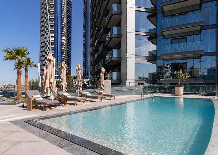 Simply Comfort Apartments At Nobles Tower Luxury Burj View