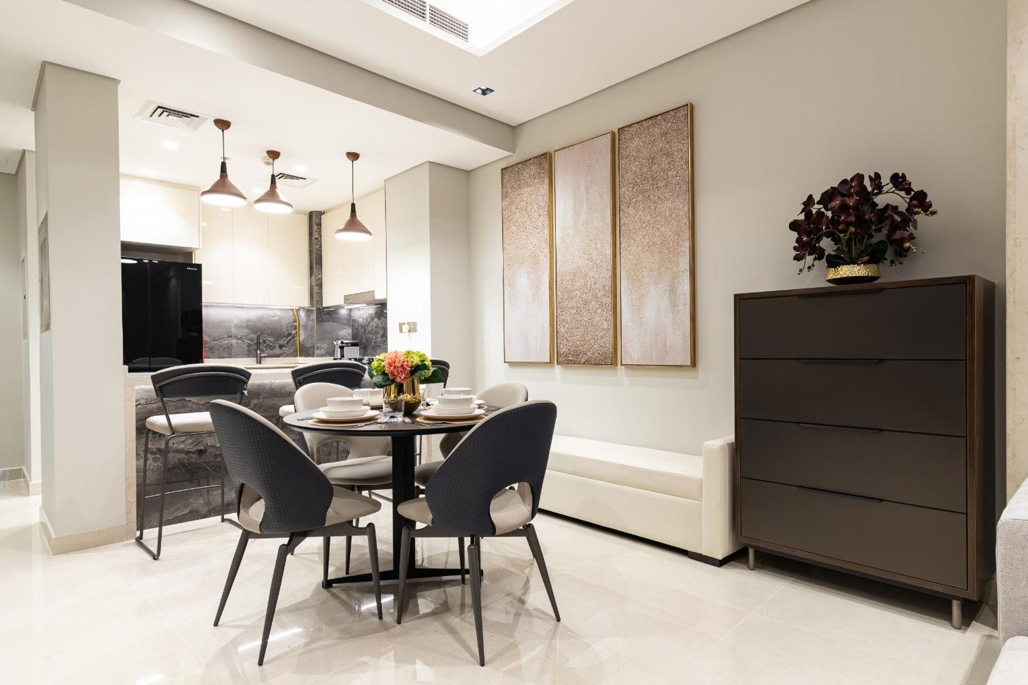 Simply Comfort At Nobles Tower Luxury Burj View Appartement Dubai