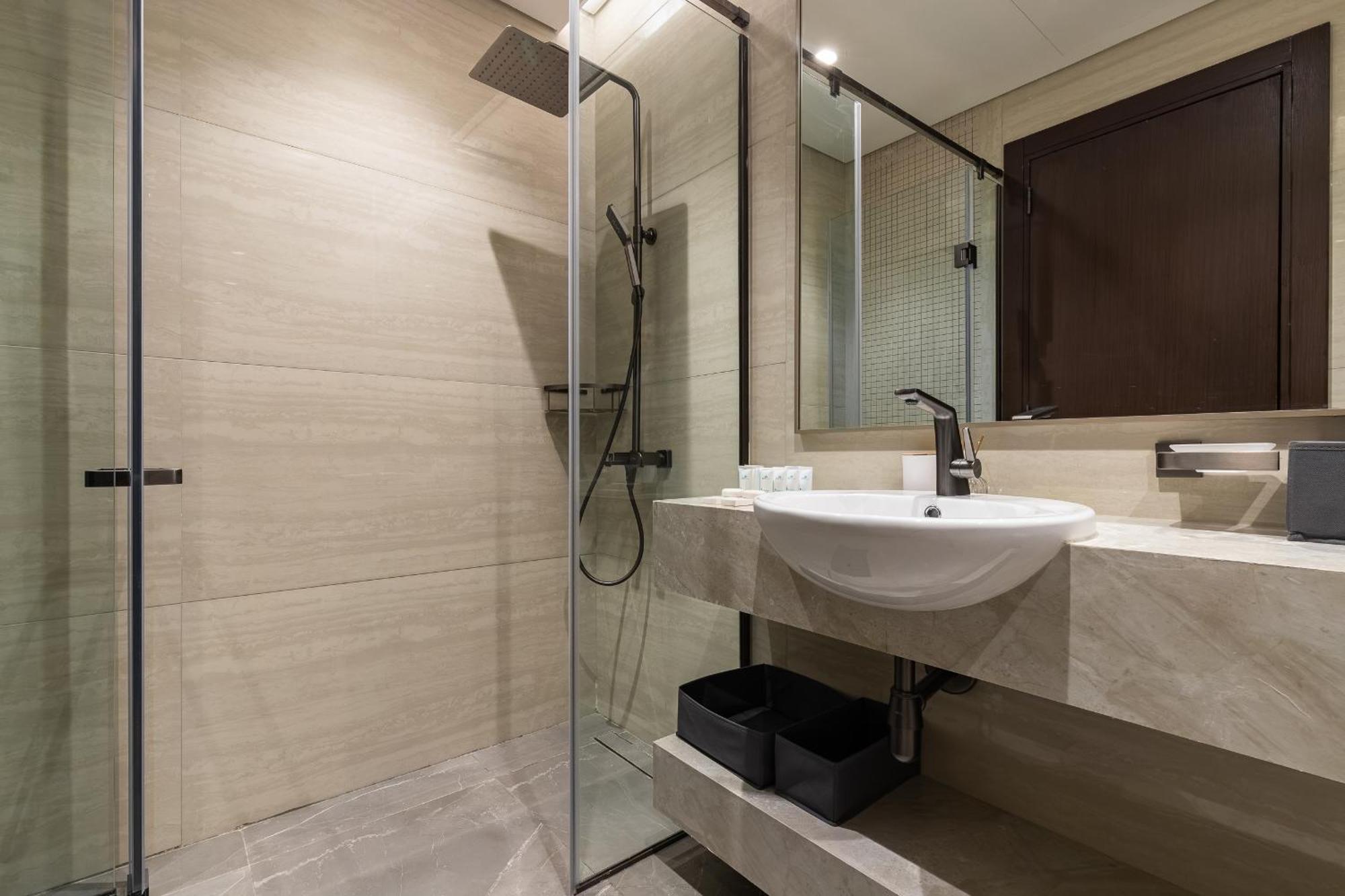 Appartement Simply Comfort At Nobles Tower Luxury Burj View Dubai
